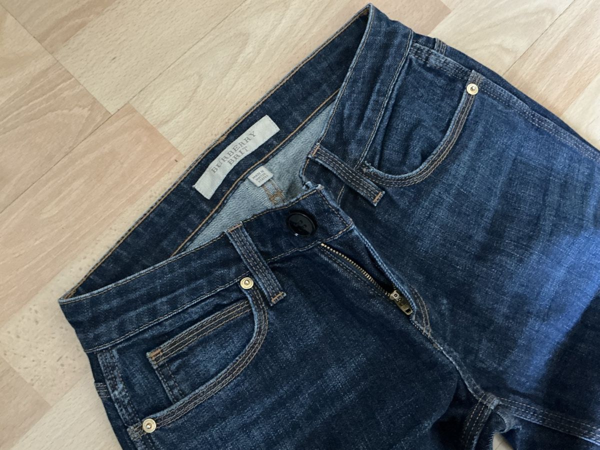 Burberry Jeans: Jeans Flair – Nuovo (secondo la descrizione) da St.Gallen venduto da nat_7n75 1
