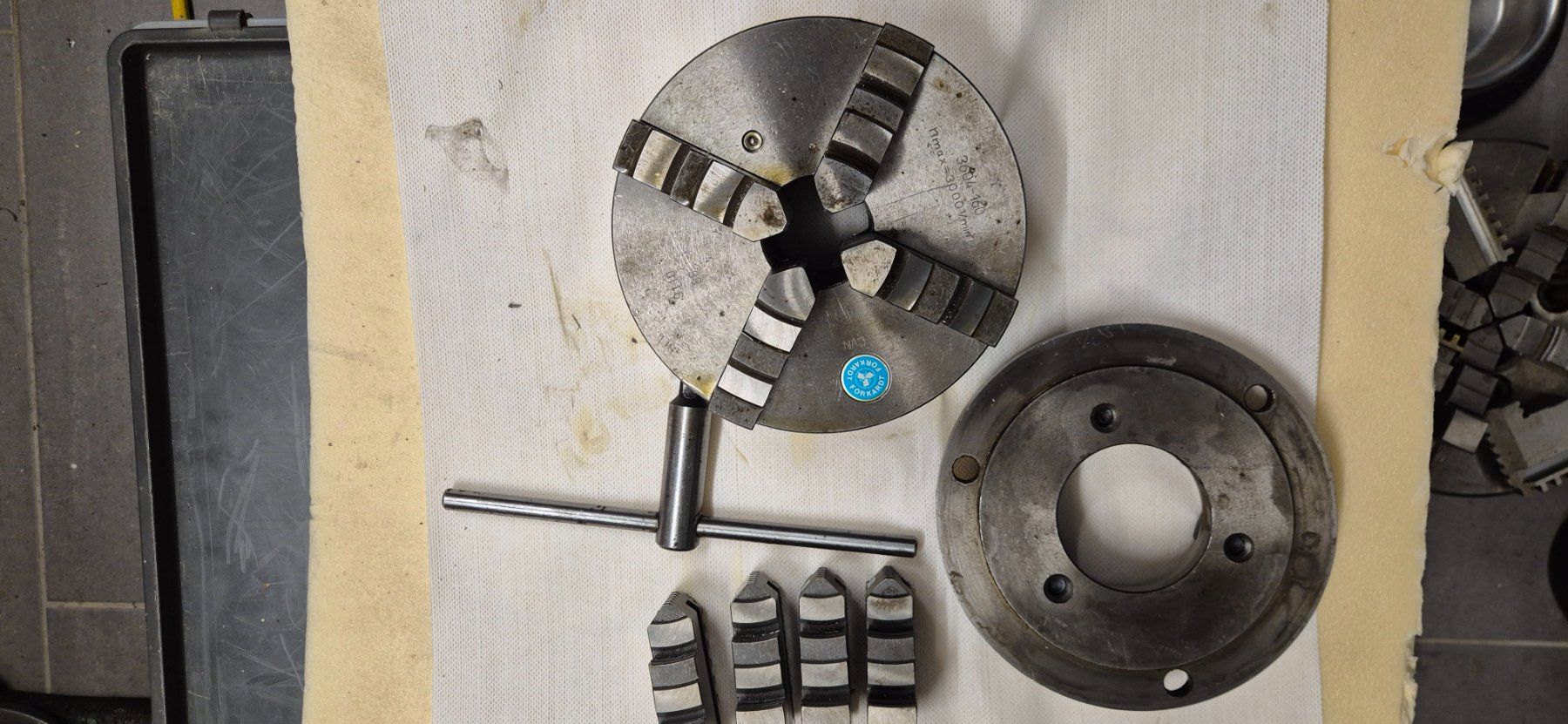 Tutti gli attrezzi: mandrin forkardt 4 mors / 160mm – Nuovo (secondo la descrizione) da Berlens venduto da ETE68 1