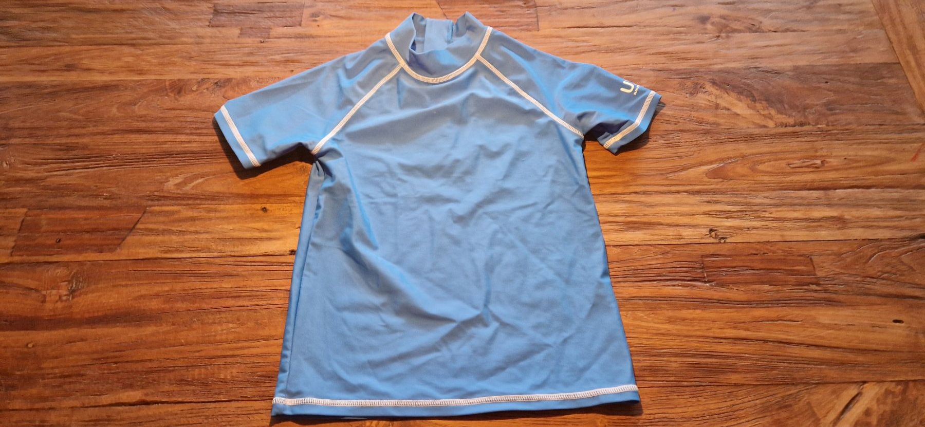 Migros Costumi da bagno: UV Shirt gr.122/128 – Usato da Zeiningen venduto da rimoni