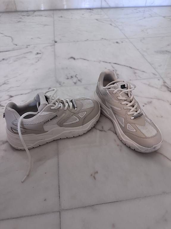 Scarpe da donna: Scarpe Steve Madden – Usato da Dino venduto da Giorgia.vllm