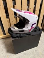 FOX V1 MVRS Motocross Helm – NAGELNEU & OVP