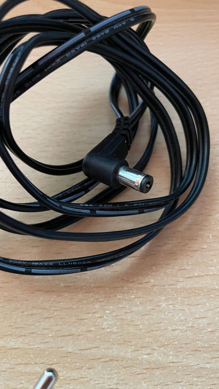 Laufwerke & Adapter: Netzteil D-Link 5V 2.5A – Gebraucht aus Glattfelden von cybermaxx 1