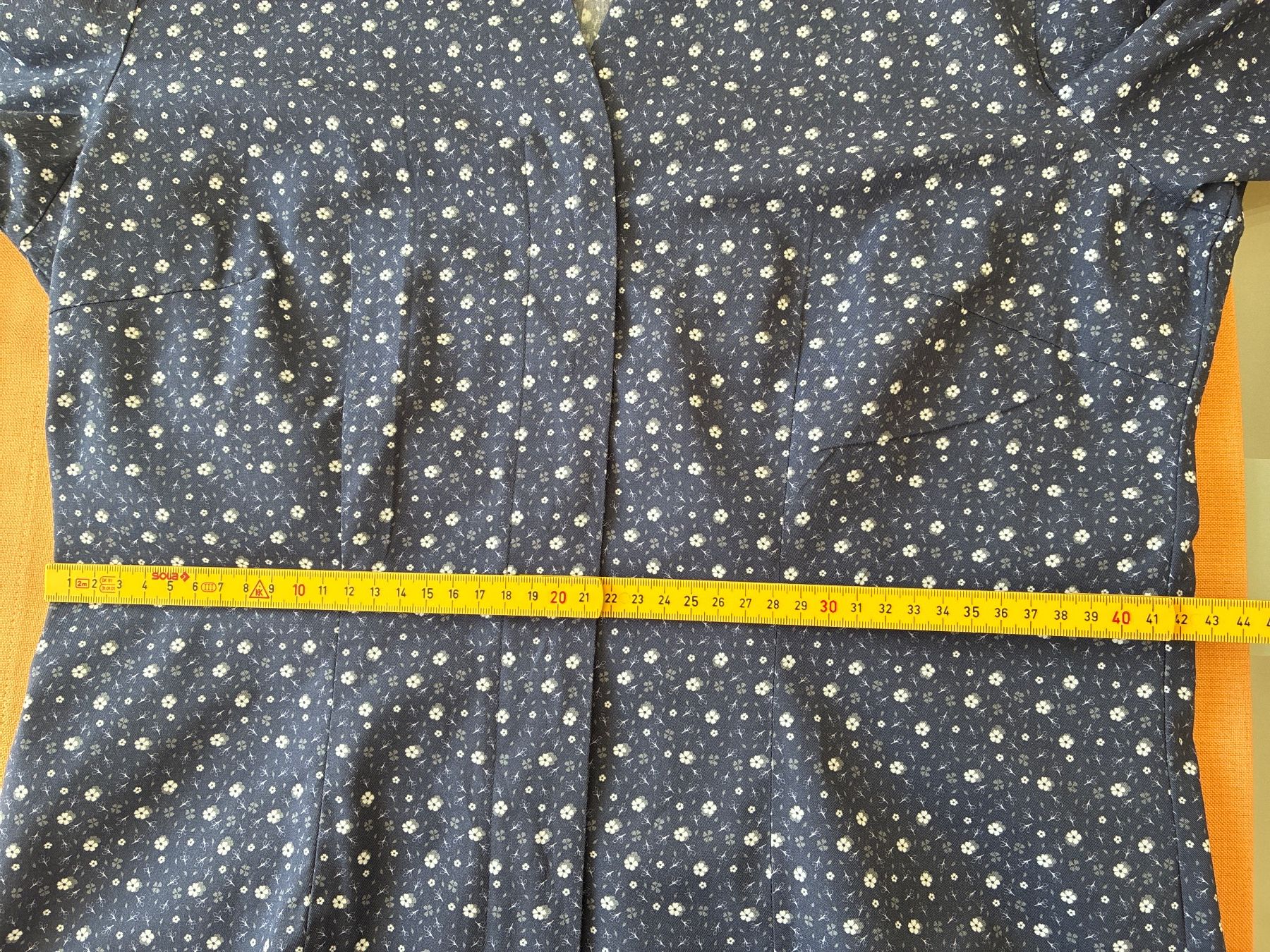 Camicette: Kelchkragenbluse von Herringbone Gr. 38 – Usato da Davos Platz venduto da nanigl 7