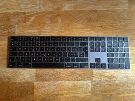 Apple Magic Keyboard mit Ziffernblock Space Grau CH
