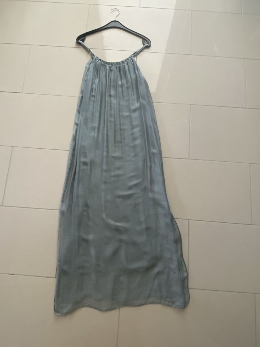 Vestiti: GRAUES MAXIKLEID MIT SPAGHETTITRAEGERN – Usato da Rorschach venduto da Lauraq12 3