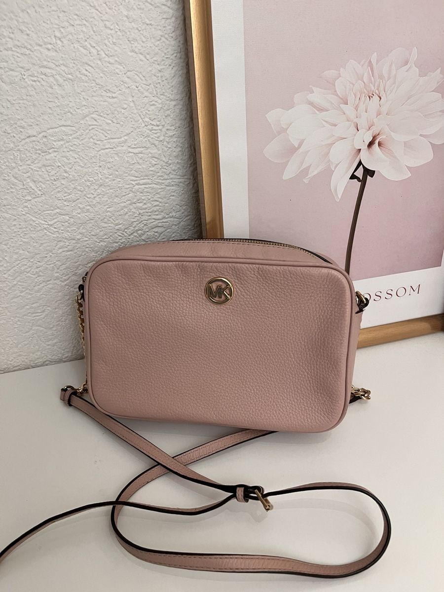 Michael Kors Borse da donna: Michael Kors Handtasche klein Rosa – Usato da Regensdorf venduto da cor_72rm