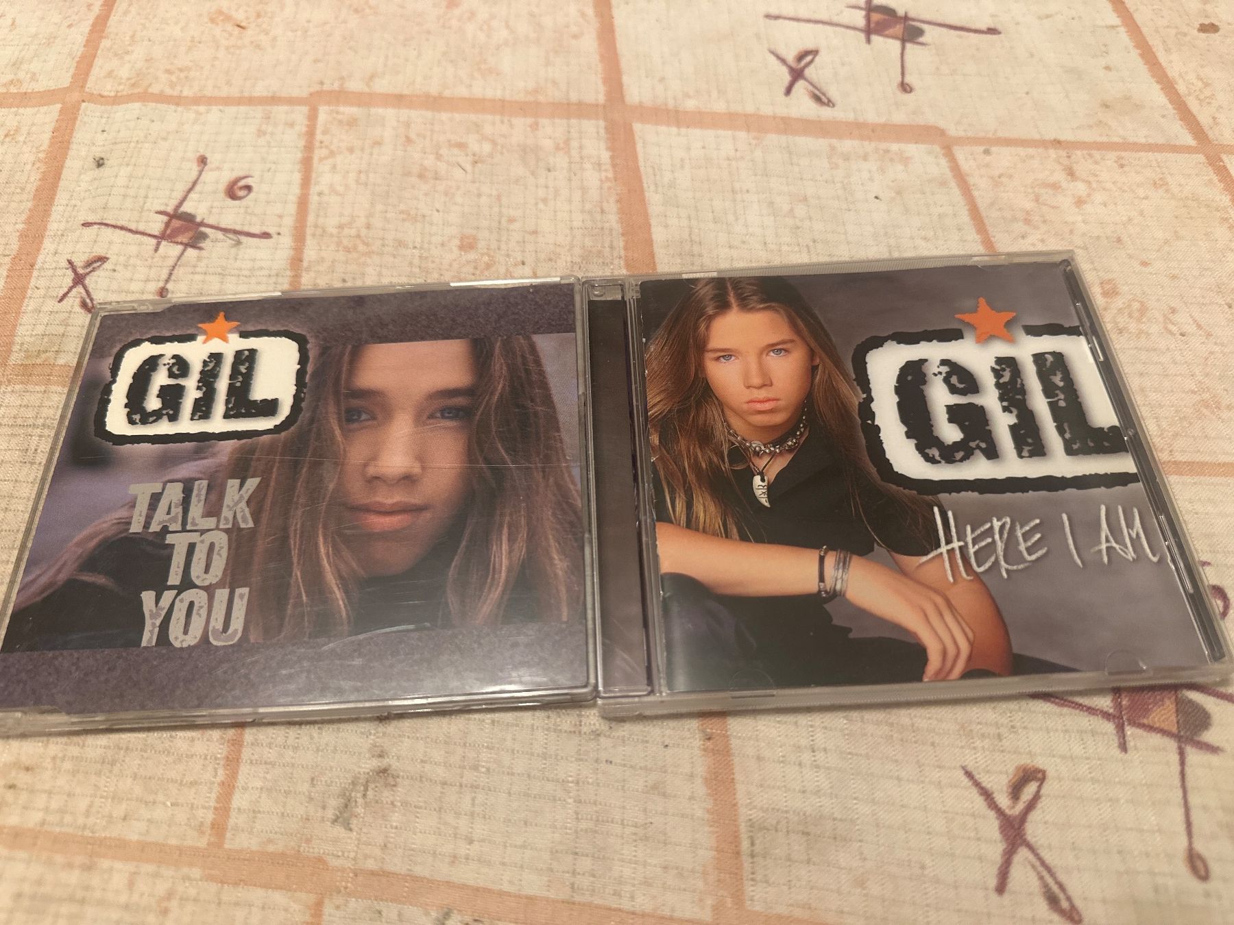 CD: GIL - Talk To You & Here I Am – Usato da Schaffhausen venduto da D-MAC