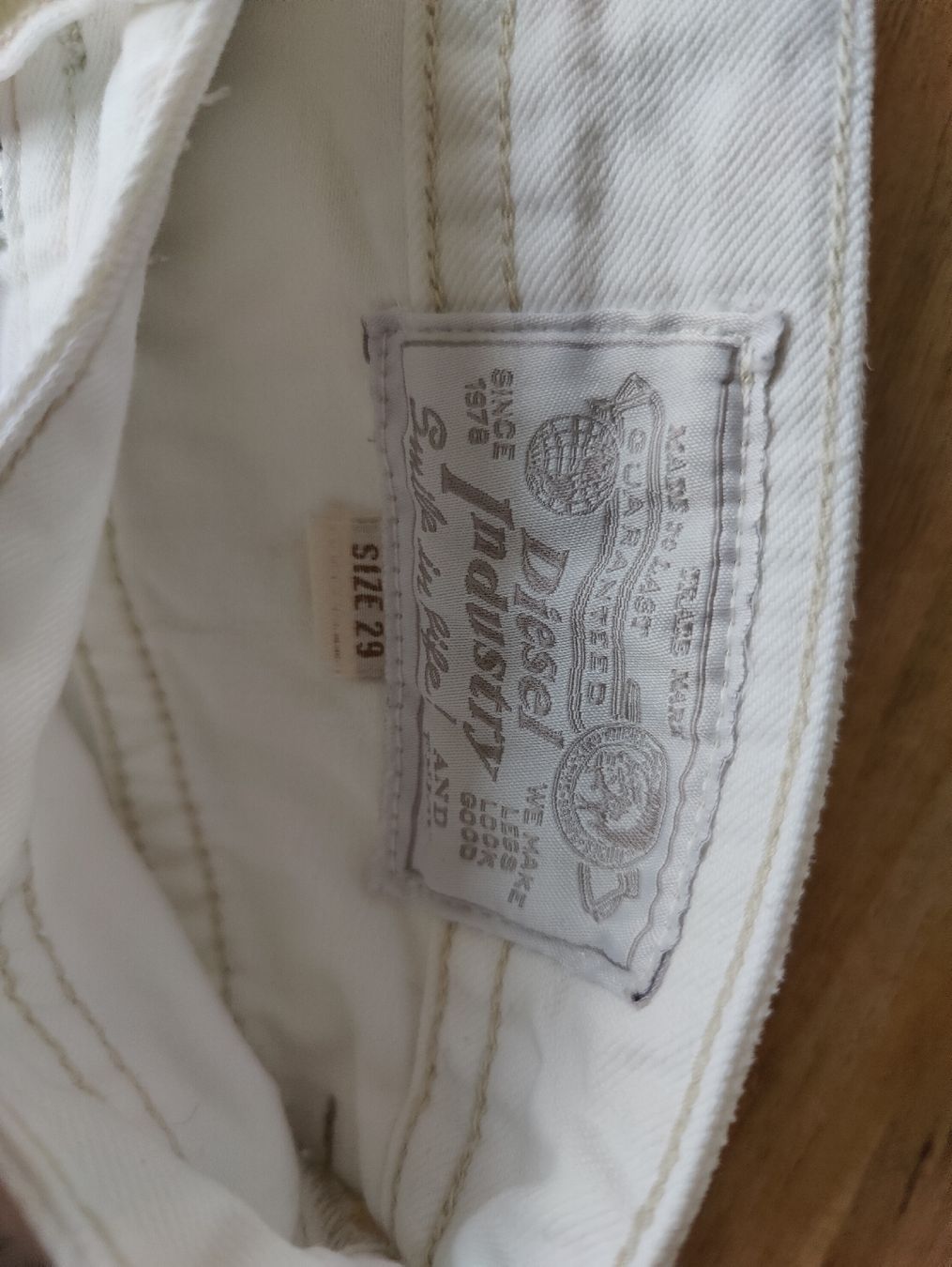 Diesel Pantaloni: Diesel Industry, Jeansshorts, Grösse 29 – Usato da Stettfurt venduto da gutzli_al 3