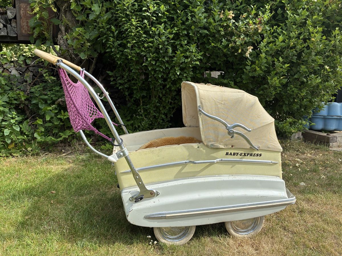 Carrozzine: Kinderwagen – Usato da Sommeri venduto da Merlin117