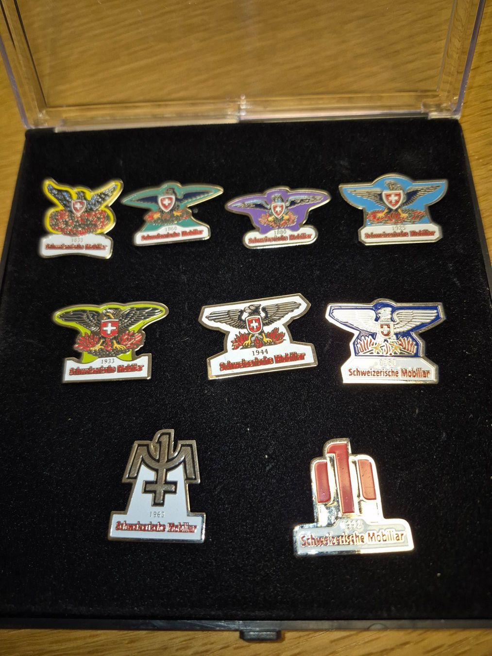 Placchette & Badge: Pin Set Schweizerische Mobiliar – Usato da Buttikon SZ venduto da sefa02