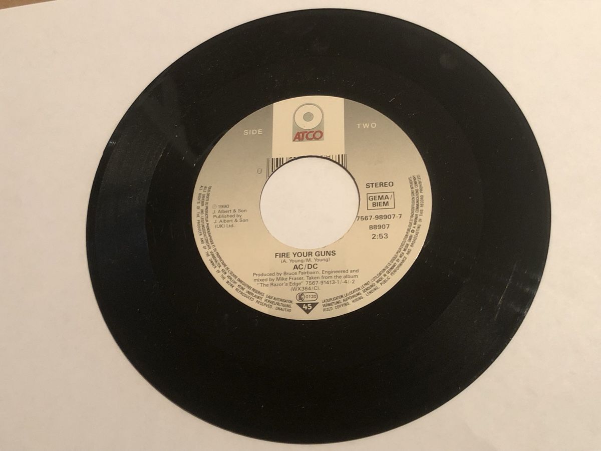 Dischi in vinile: AC/DC. 1990.THUNDERSTRUCK / Fire Your Guns – Usato da Faulensee venduto da Mizuno06 4