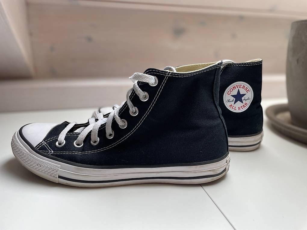 Converse Scarpe da uomo: CONVERSE Sneaker 'Chuck Taylor All Star Classic' | Gr. 41.5 – Usato da Lützelflüh-Goldbach venduto da Christian1980