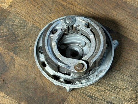 Mofa-Ersatzteile: Bremsteller vorne Puch Supermaxi – Gebraucht aus Bolken von si.x.las 3