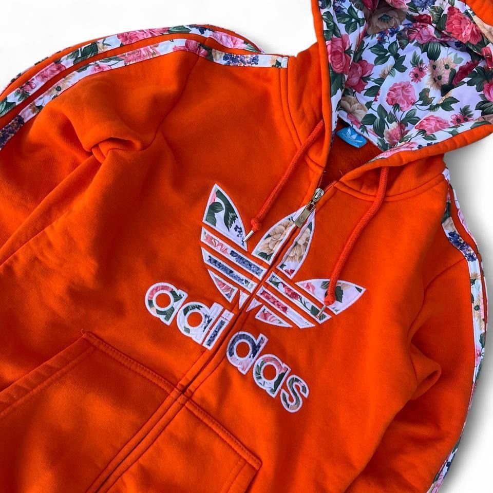 Adidas Giacche: Adidas Jacke Blumen Design – Usato da Riehen venduto da RESTREET 1