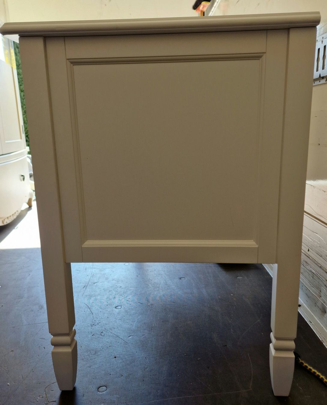 Scrivanie: White Desk with 3 Drawers in good Condition – Usato da Killwangen venduto da bmy_5rtt 7