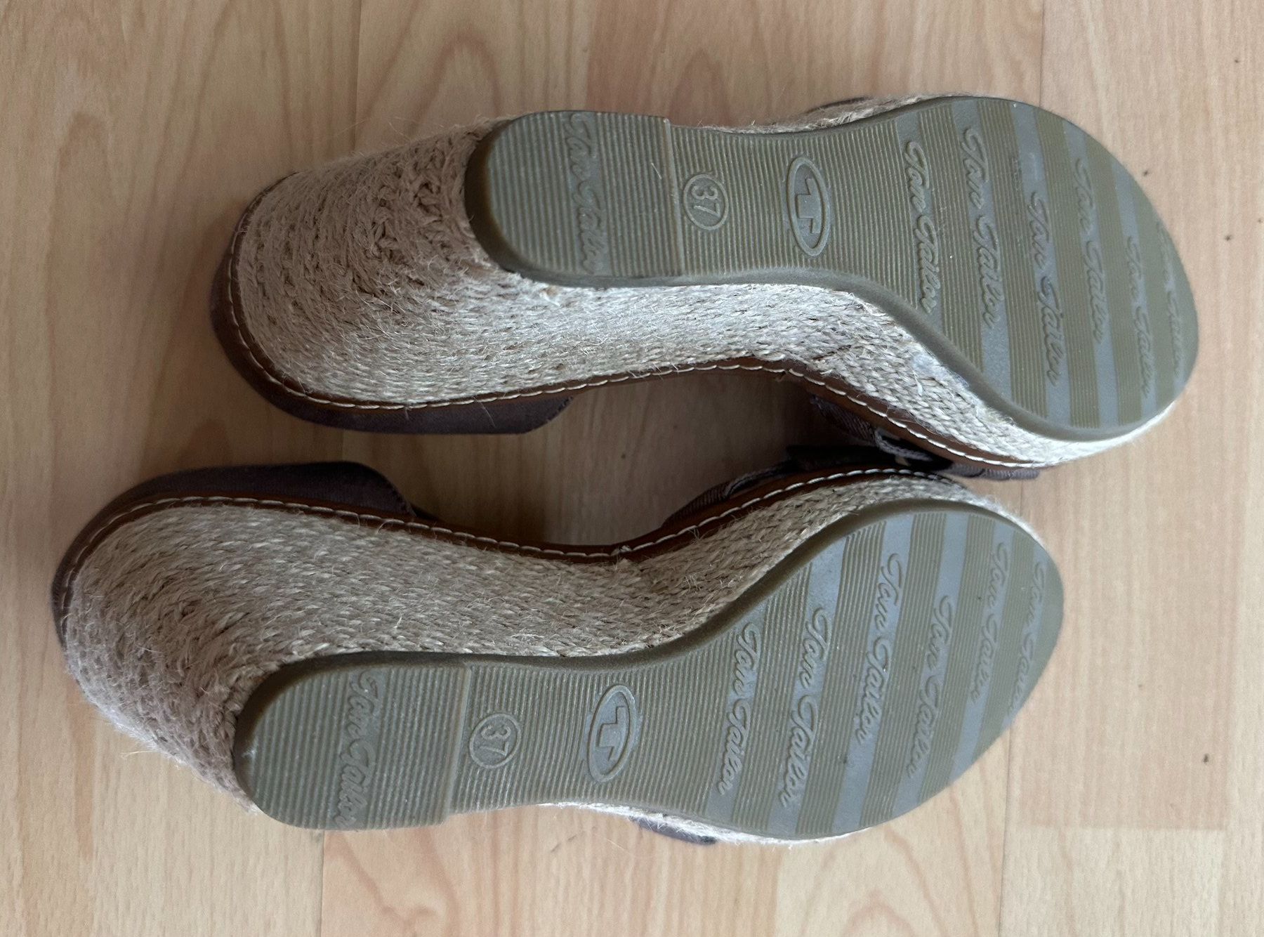 Tom Tailor Scarpe da donna: Sandaletten Plateau, Tom Tailor, Keilabsatz – Nuovo (secondo la descrizione) da Niederglatt ZH venduto da Polobunny 3