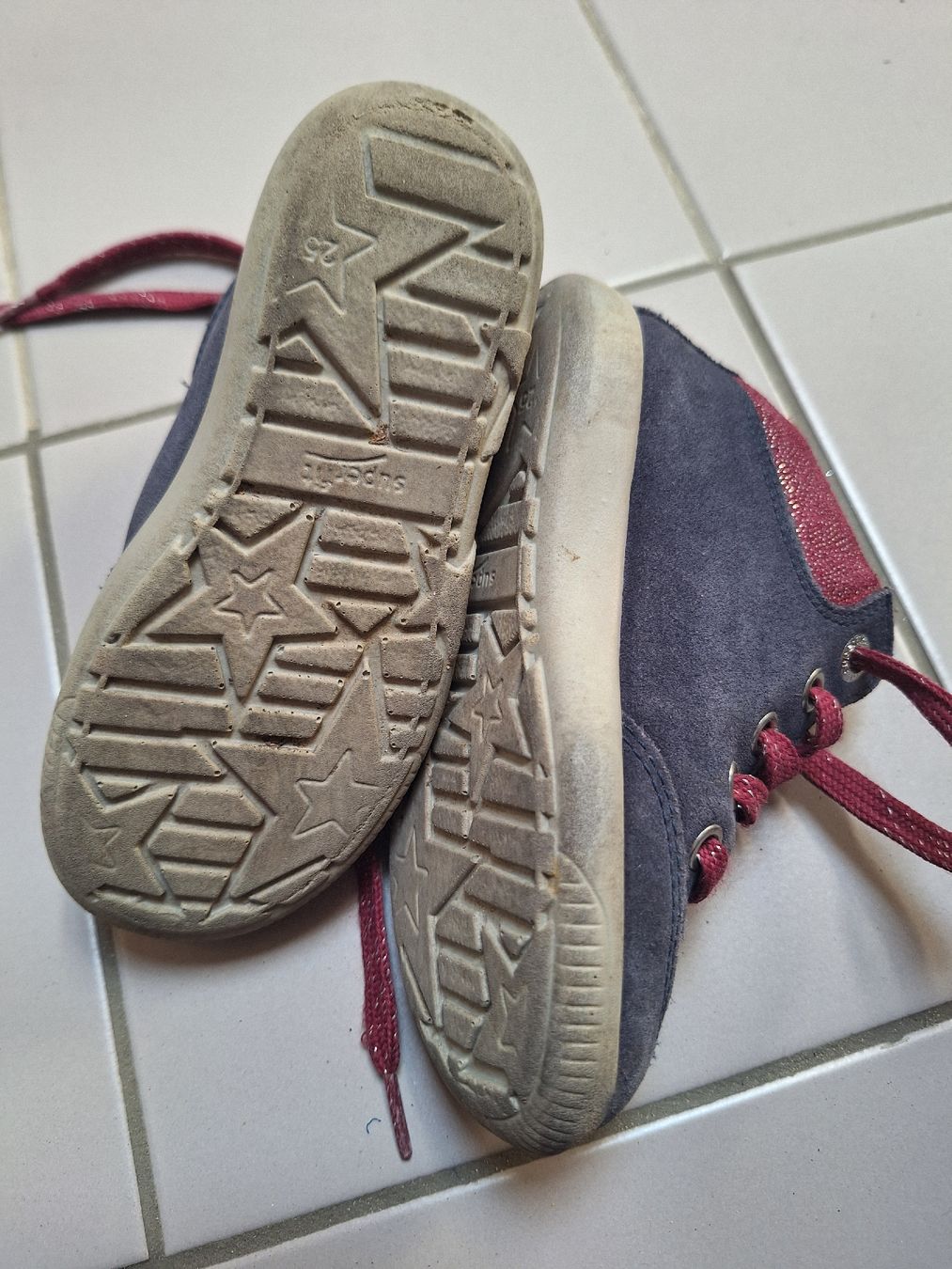 Superfit Chaussures garçon: Sneaker Superfit Grösse 25 – D'occasion à Sissach par Nothing123 2