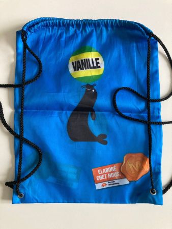 Sac à cordon bleu avec motif phoque vanille, neuf!