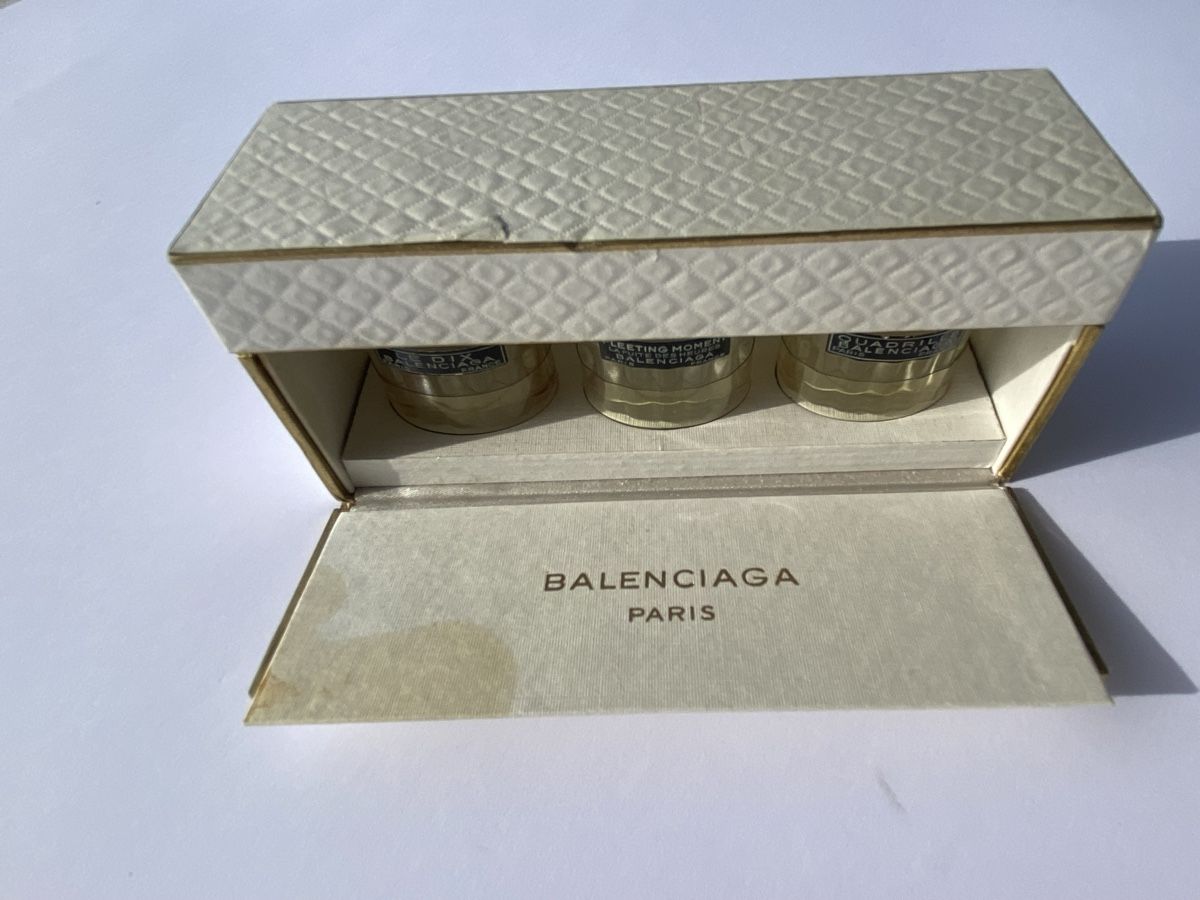 Balenciaga Flaconi: Vintage Balenciaga Paris Mini Perfume Set, Empty! – Usato da Zürich venduto da lesgarcons 4