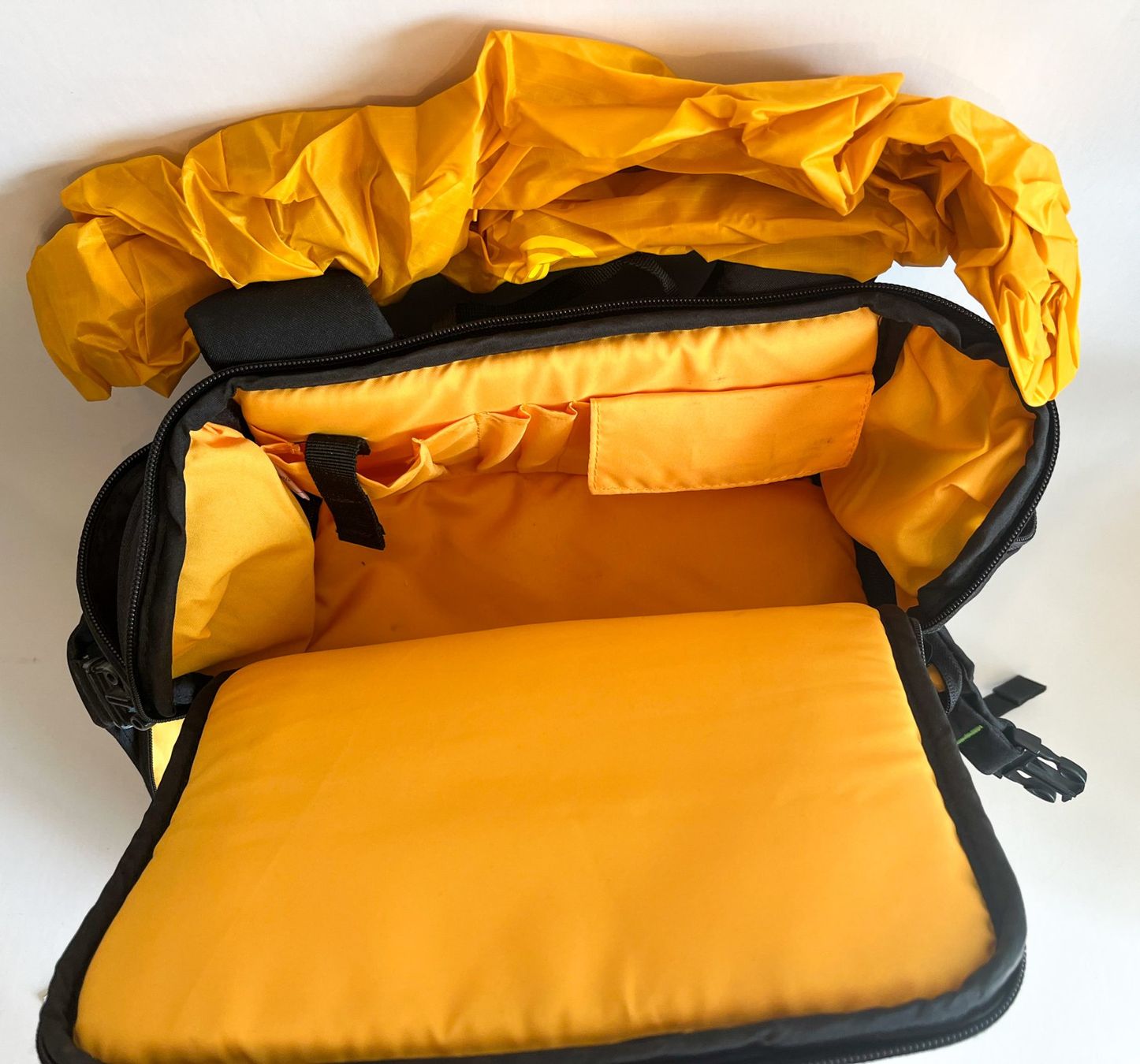Kata Zaini: Fotorucksack Kata 123-GO-30 – Usato da Reinach BL venduto da Urs4153 3