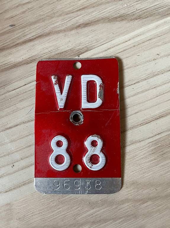 Schilder: Plaque de vélo ancienne VD88 – Gebraucht aus Grattavache von Benterra