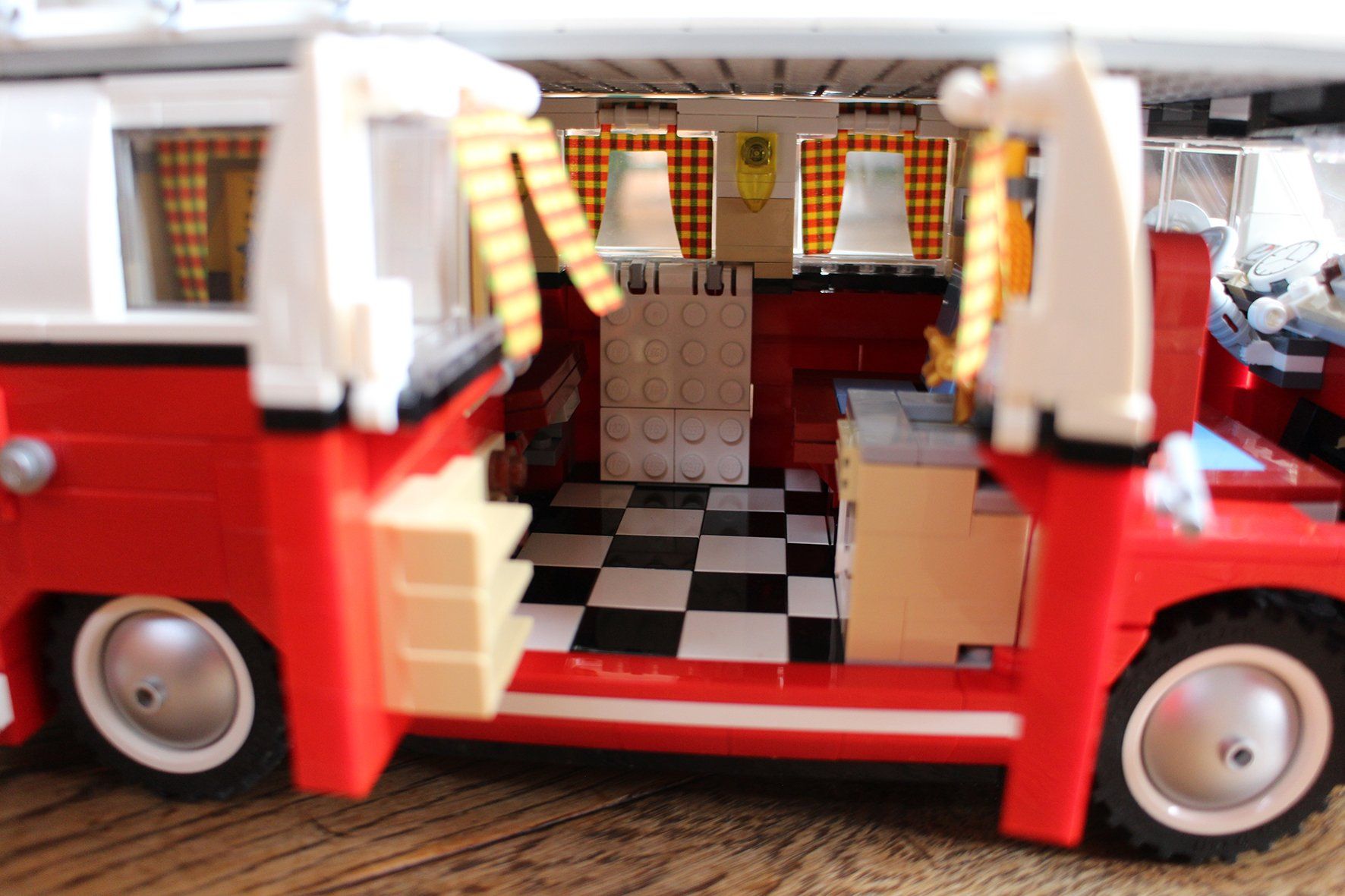 Lego Baukästen: LEGO Creator Expert 10220, Volkswagen Bus – Gebraucht aus Männedorf von Alpen-Anemone 6