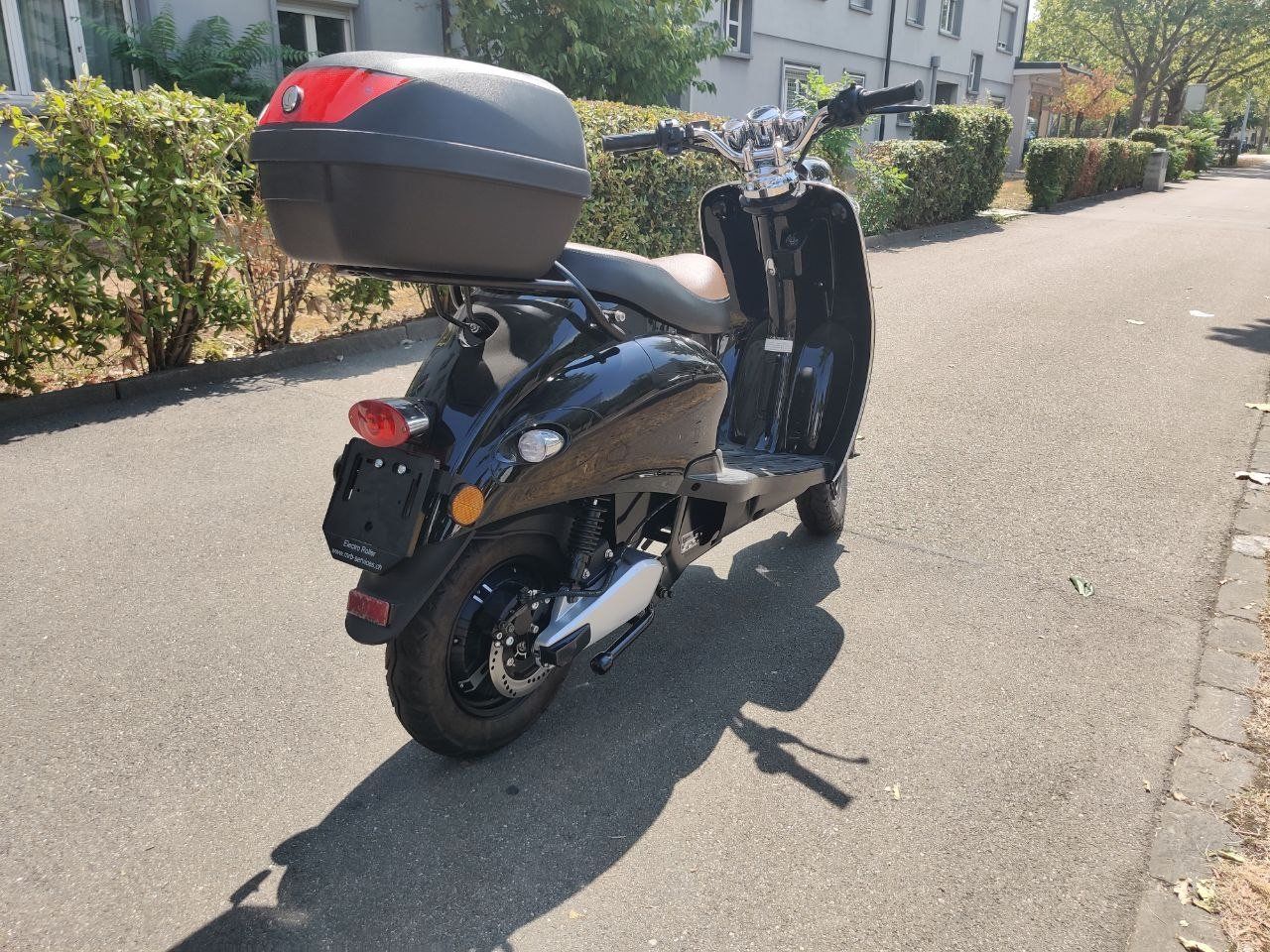 Scooter: Elektroroller schwarz Ugbest MRB-Retro neu – Nuovo e nell'imballaggio originale da Basel venduto da ili_j29z 8