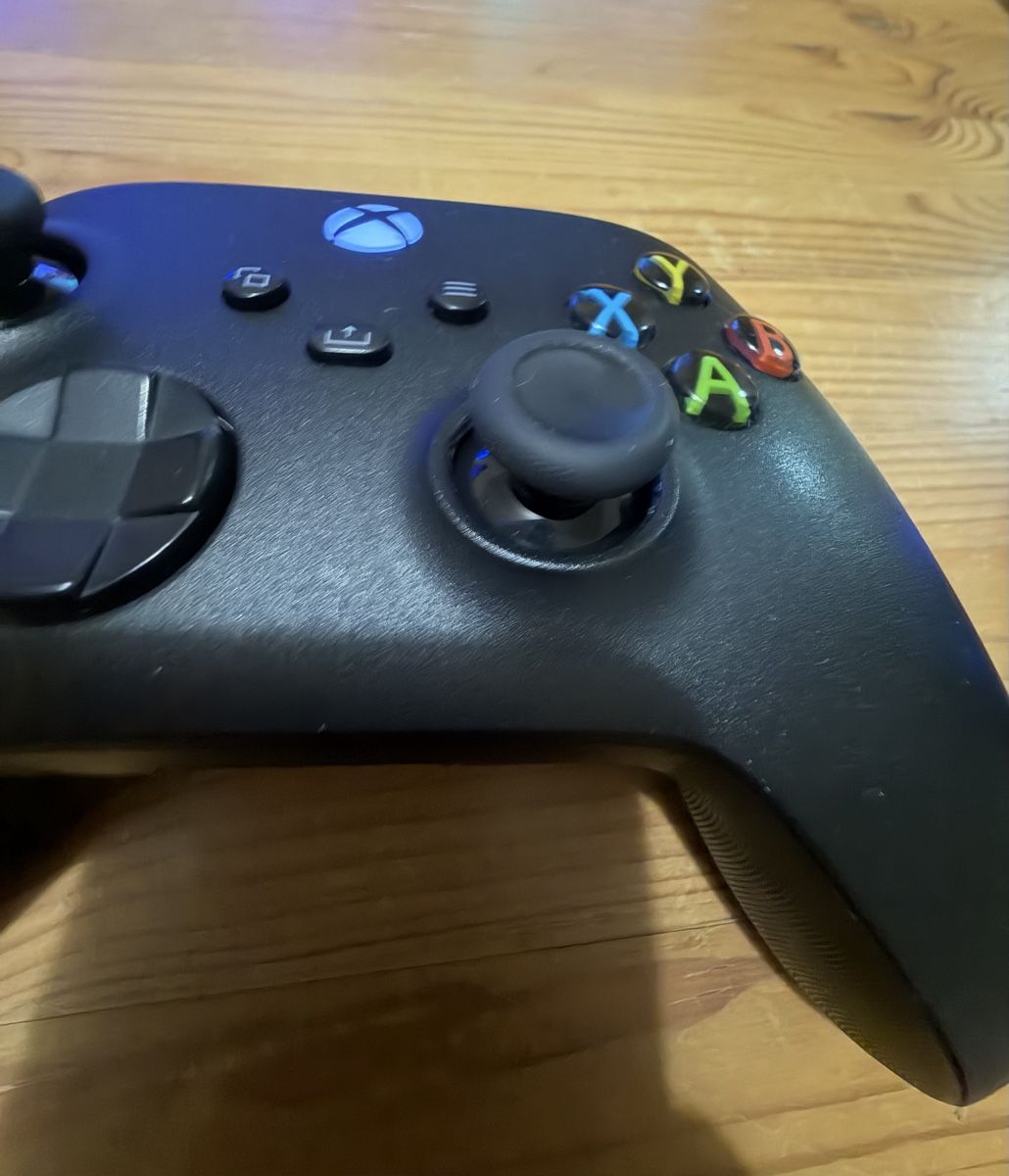 Microsoft Controller: Xbox series X/S Wireless Controller schwarz  – Usato da Flumserberg tannenboden alp venduto da pedroredshoes 2