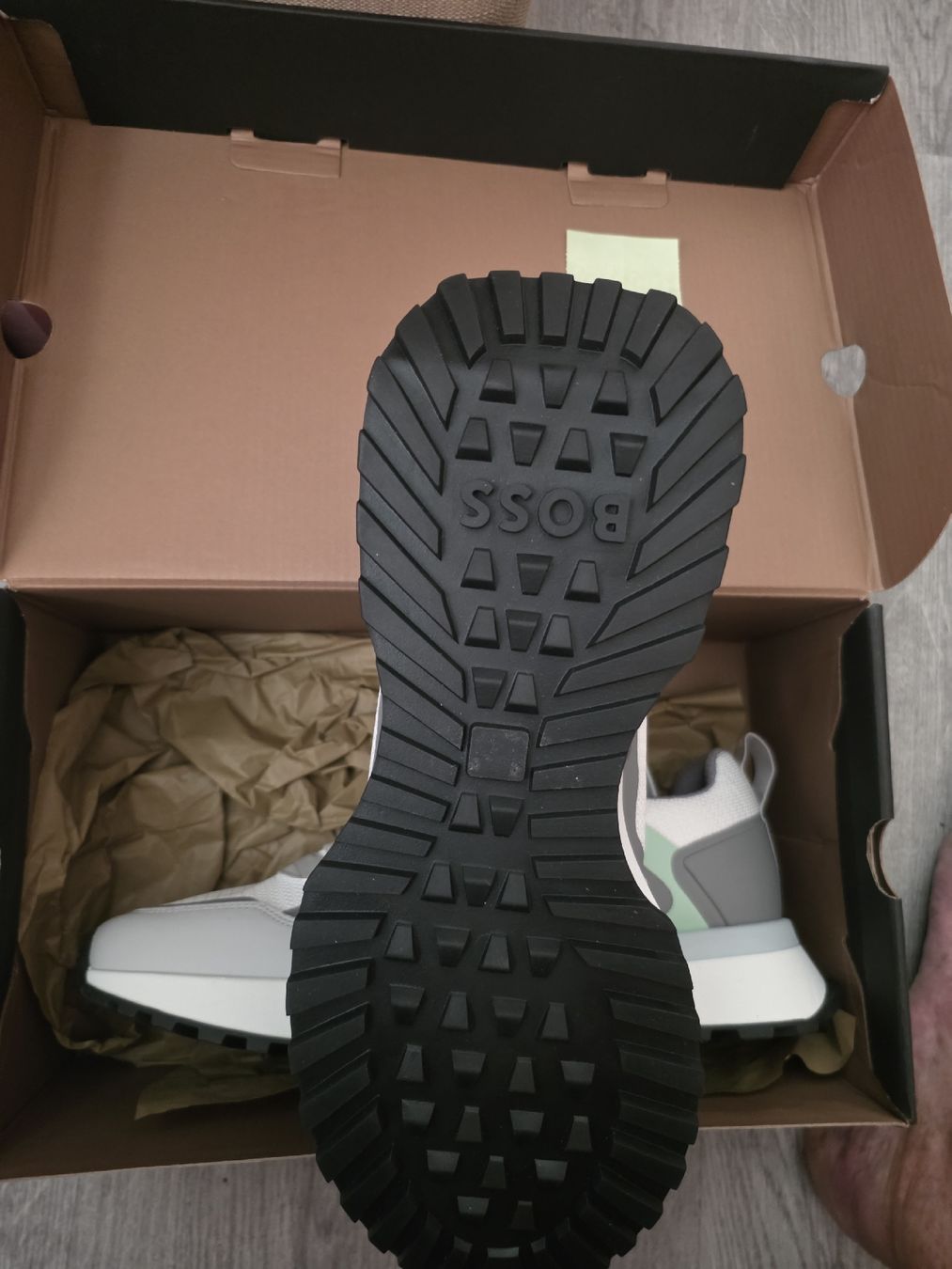 Hugo Boss Herrenschuhe: Baskets BOSS homme neuves pointure 45 – Neu und originalverpackt aus Genève von mei_d6lr 1