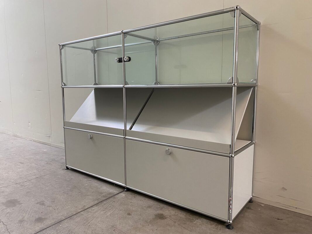 USM Scaffali: USM Haller Regal/Vitrine 2x3 lichtgrau – Usato da St. Gallen venduto da MSMoebelhandel 4