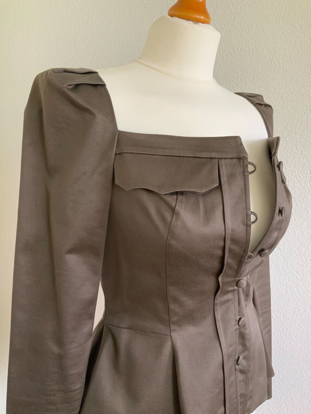 Giacche: Jacket, tailliert, olive, POEM, Gr. 34, sehr hochwertig! – Usato da Zürich venduto da ancillaschmidhauser