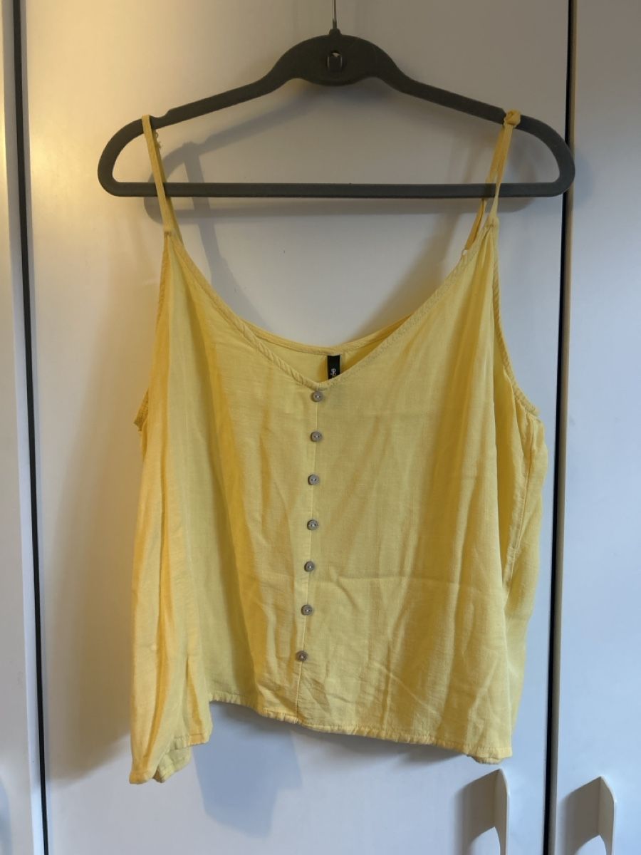 Tops: Top Chicoree gelb Grösse L  – Gebraucht aus Riehen von S______