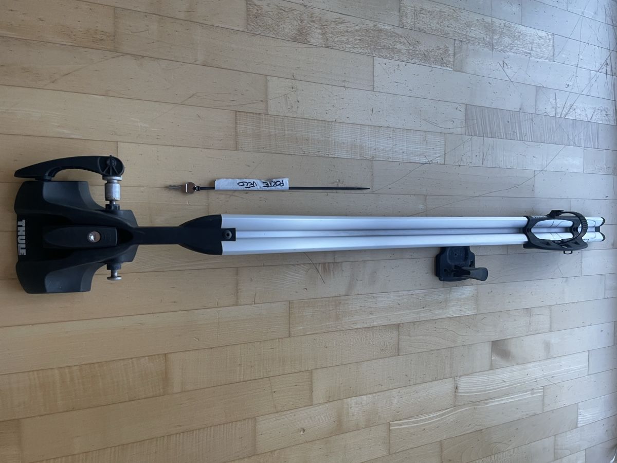 Thule Portapacchi: Porte vélo Thule – Usato da Chézard-St-Martin venduto da GJelo 4