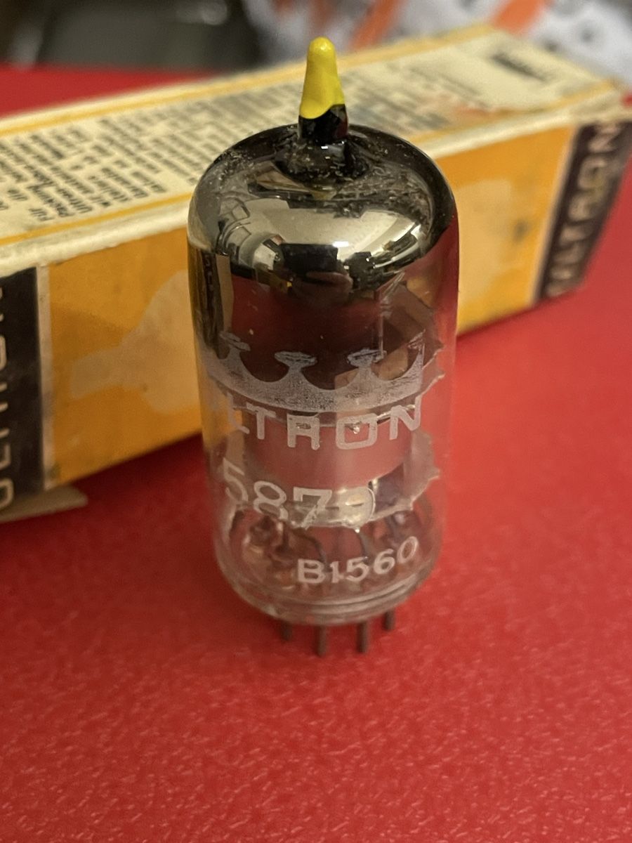 Componenti elettronici: 5879 Ultron – Nuovo e nell'imballaggio originale da Oftringen venduto da Jradioman 2