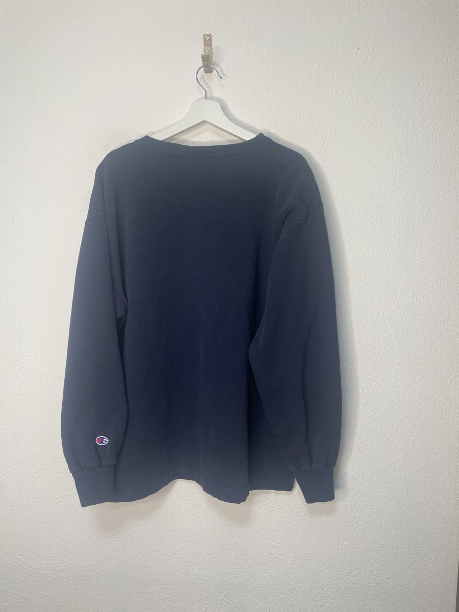 Champion Maglioni & Felpe: Champion Sweatshirt Dunkel Blau XXL – Usato da Capolago venduto da LA.BOTTEGA 1