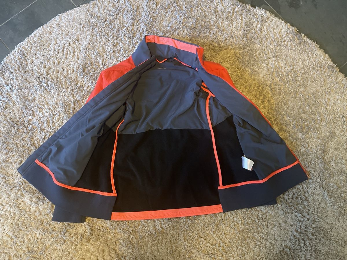 Helly Hansen Jacken: Helly Hansen Jacke Grösse M – Neu (gemäss Beschreibung) aus Unterkulm von AnoliOccasion 1