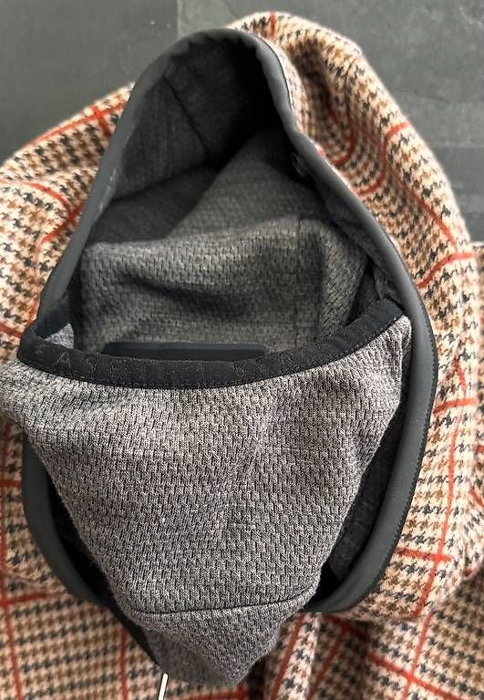 Maglioni & Felpe: Herren Kapuzenpullover im Hahnentrittmuster, Grösse M – Usato da Chur venduto da tan_qx6b 1