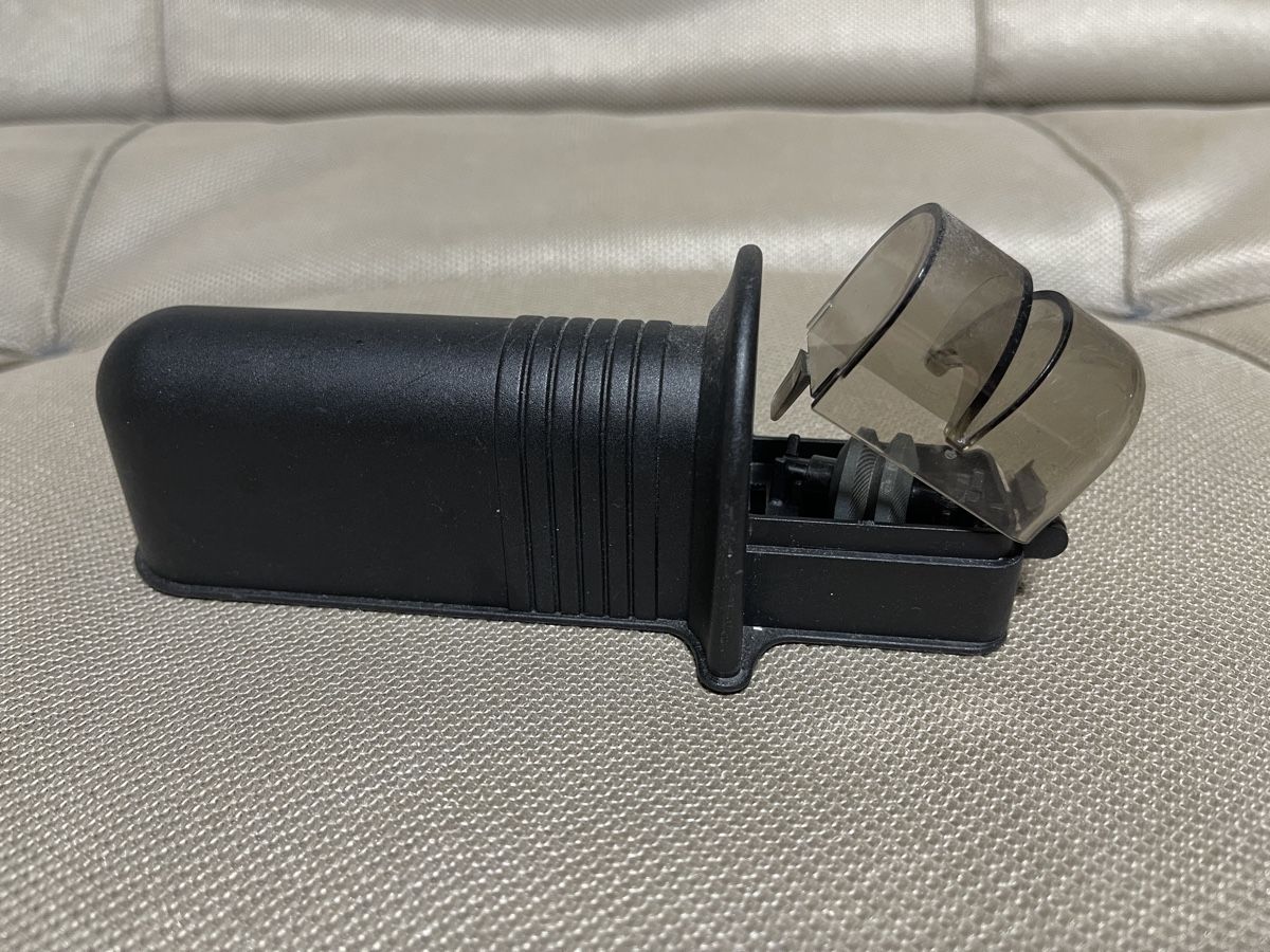 Elettrodomestici da cucina: Compact Knife Sharpener, Easy To Use – Usato da Cham venduto da cec_b78y 2