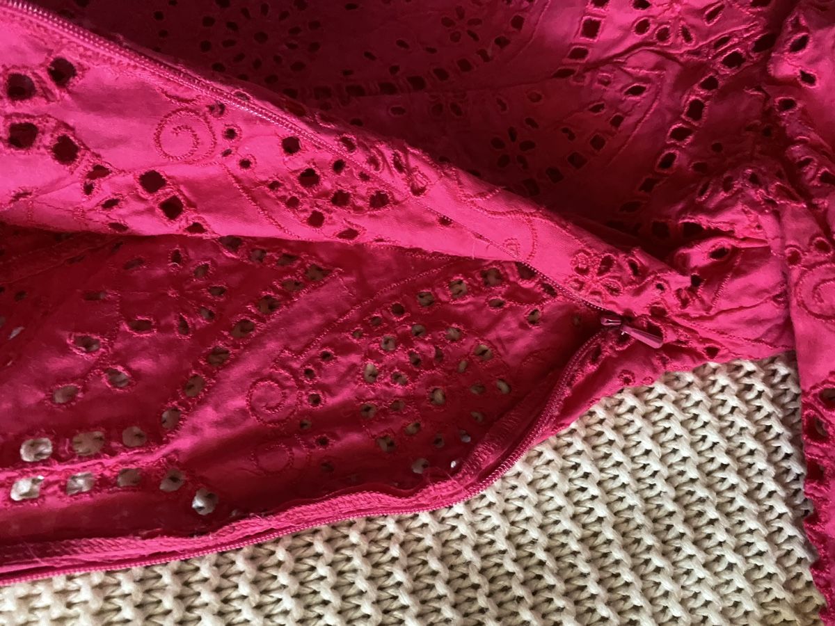 Top: Top broderie anglaise L – Usato da Geneve venduto da Monthoux13 2