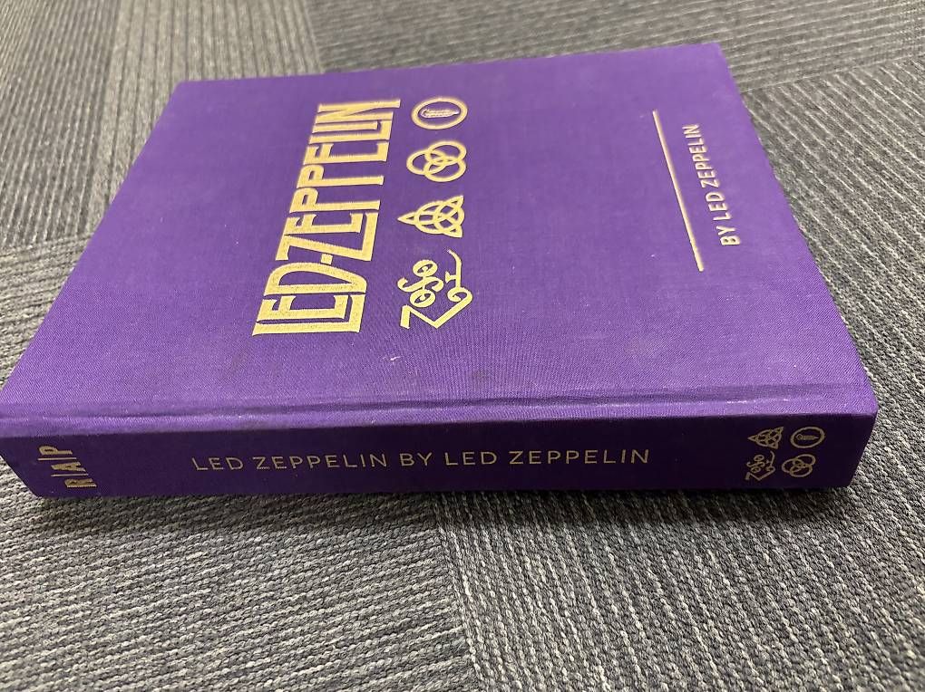 Libri: Led Zeppelin stoff gebunden – Usato da Rheinfelden venduto da MACGYVER71 1