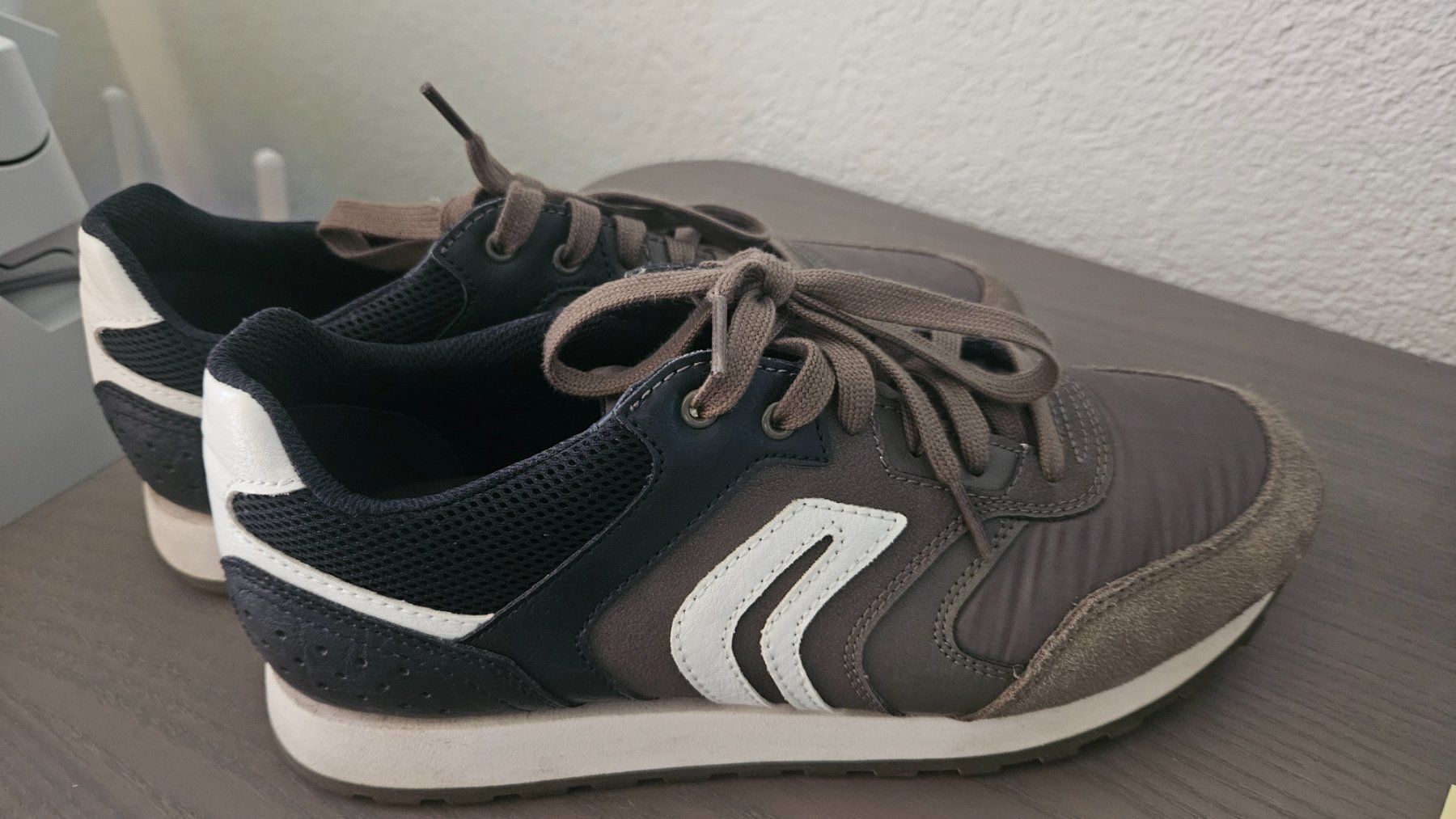 Geox Scarpe da uomo: Geox Sneaker 43 neuwertig – Usato da Lyss venduto da Salomis 3