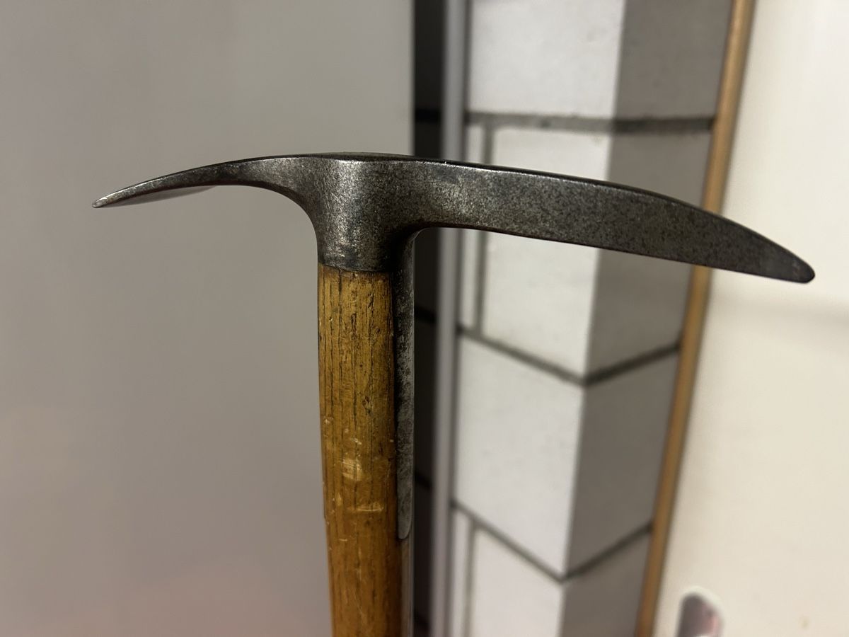 Attrezzatura da arrampicata: Alte Eispickel ca.um 1950,gemarkt CCB C Christen Bern, rares – Usato da Lanzenhäusern venduto da vic63 3