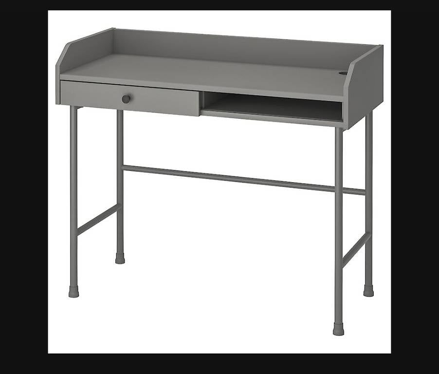 Ikea Scrivanie: Bureau  meuble Ikea Hauga – Usato da Crans Montana venduto da ser_mps8