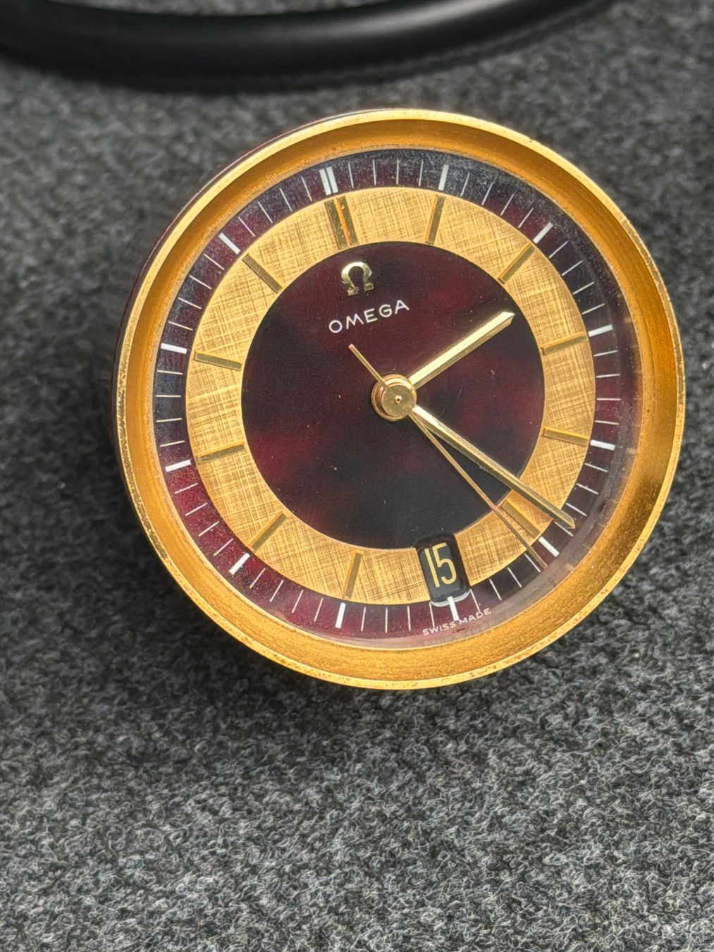 Omega Orologi: Omega Tischuhr rocket Line – Difettoso da Schlieren venduto da Luxury.Time