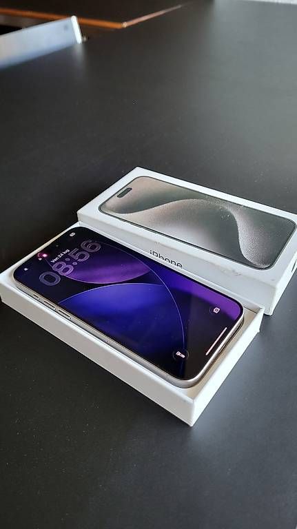 Telefoni cellulari / Smartphones: Iphone 15 Pro Max in Top-Zustand – Usato da Vezia venduto da Robi1311 1
