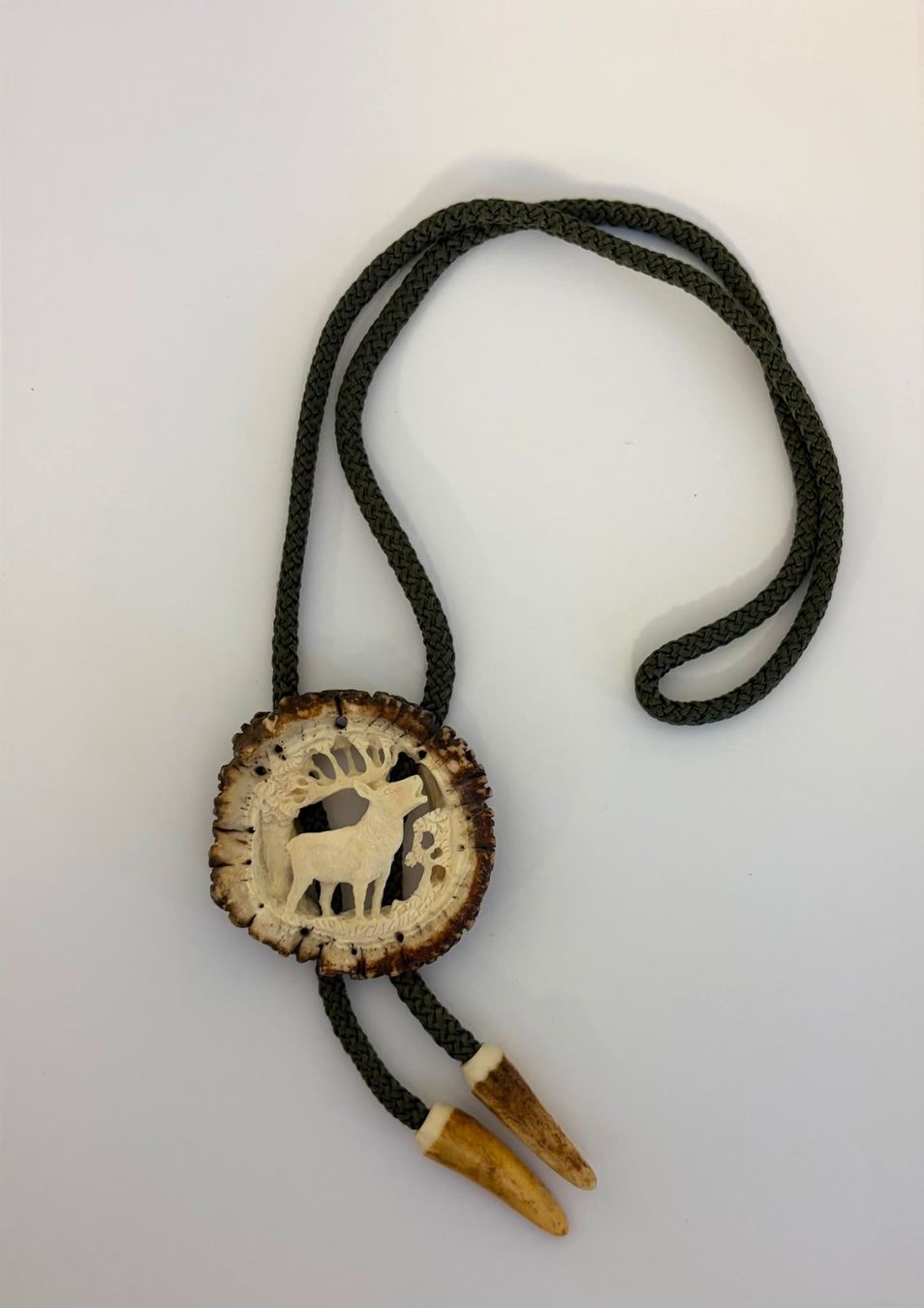 Anhänger: Hirschrose mit Auerhahn-Motiv, rechts – Neu (gemäss Beschreibung) aus Hendschiken von Lueem_Jagdreisen 1