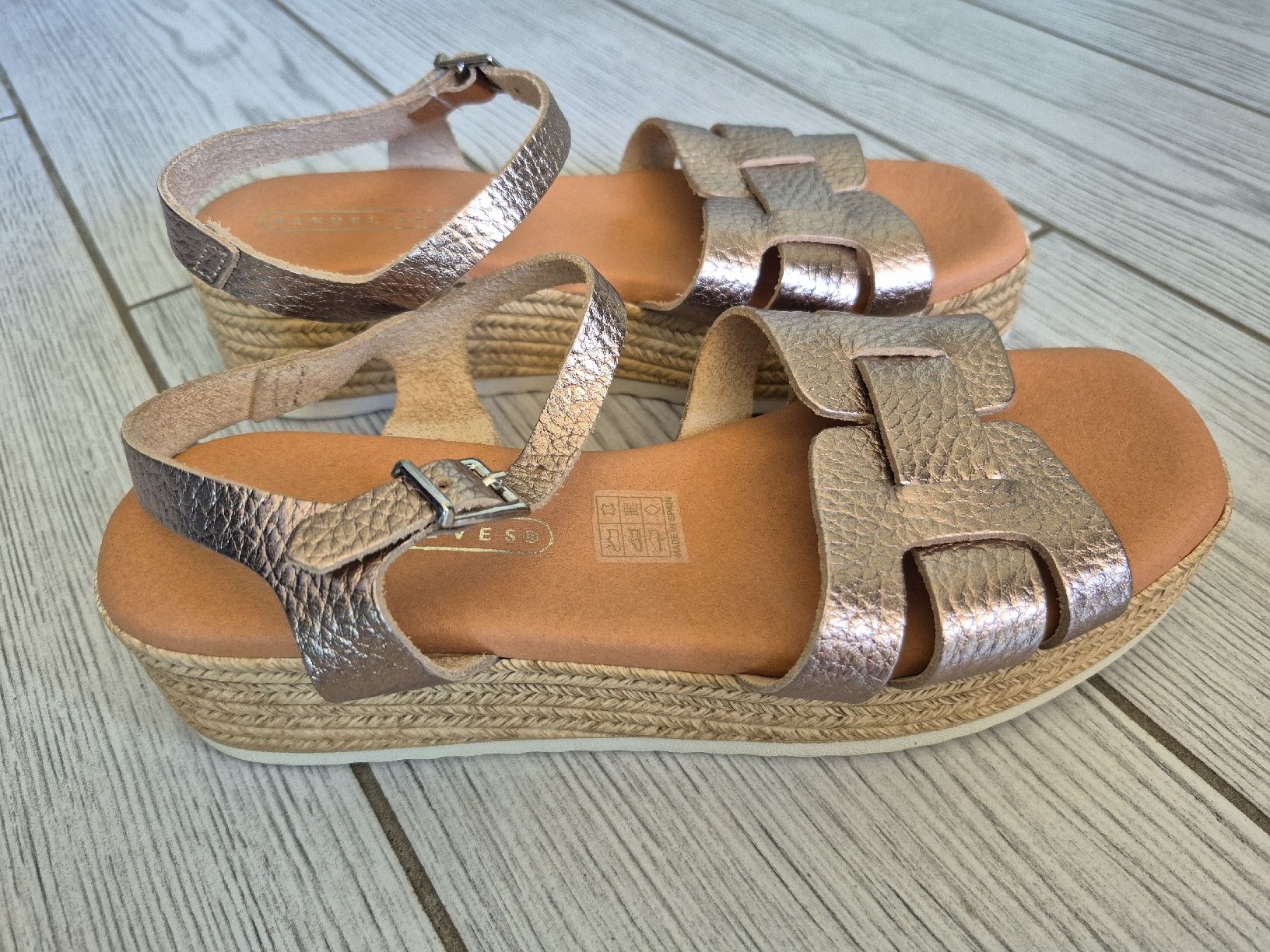 Scarpe da donna: sandales Manuel Alves 37 – Nuovo (secondo la descrizione) da St-Pierre-Clages venduto da _RV 1