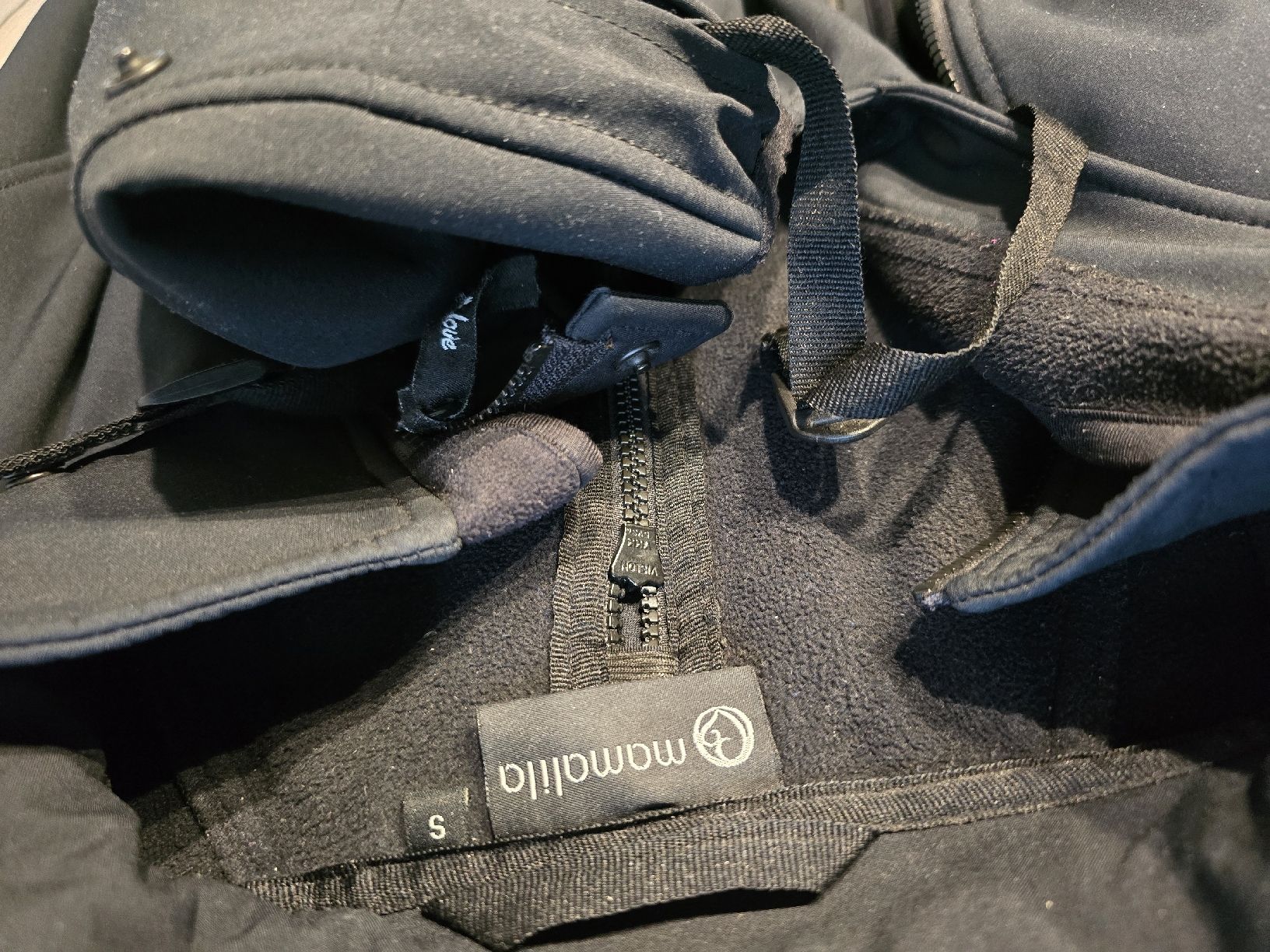 Mamalila Jacken: Mamalila Softshell-Tragejacke Gr. S – Gebraucht aus Winterthur von JennyLinda 1
