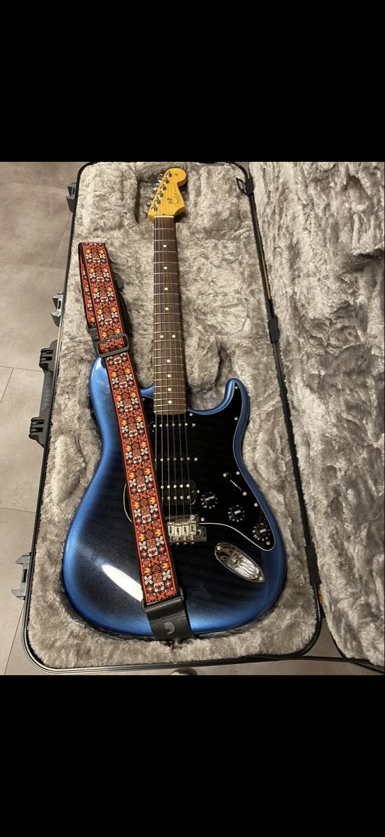 Fender Strumenti musicali: Fender Stratocaster Amercian Model Leicht Gebraucht – Usato da Winterthur venduto da luc_y6jl 1