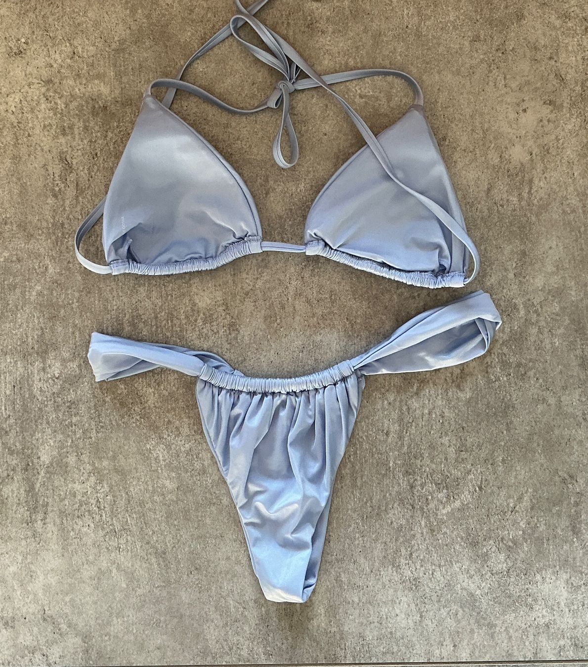 Calzedonia Costumi da bagno & Bikini: Calzedonia Shiny Satin Bikini – Nuovo (secondo la descrizione) da Delemont venduto da bgriffis27 4